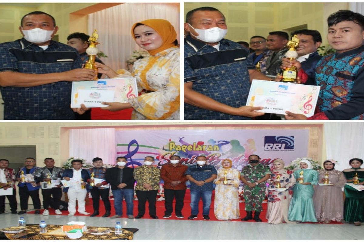 Fadli dan Alsi juara bintang dangdut RRI Sibolga 2021