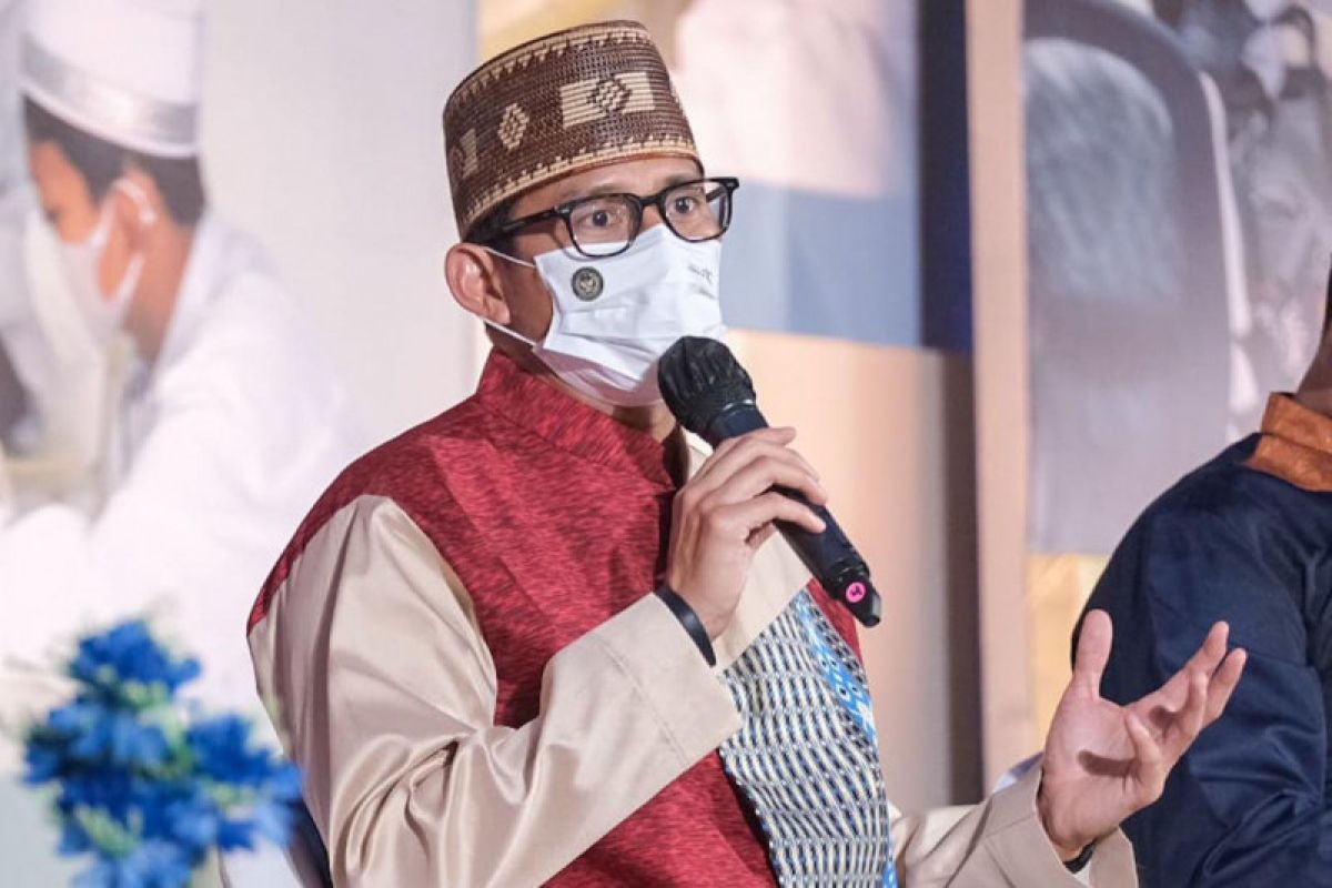 Sandiaga harap santri jadi lokomotif ekraf di bidang teknologi digital