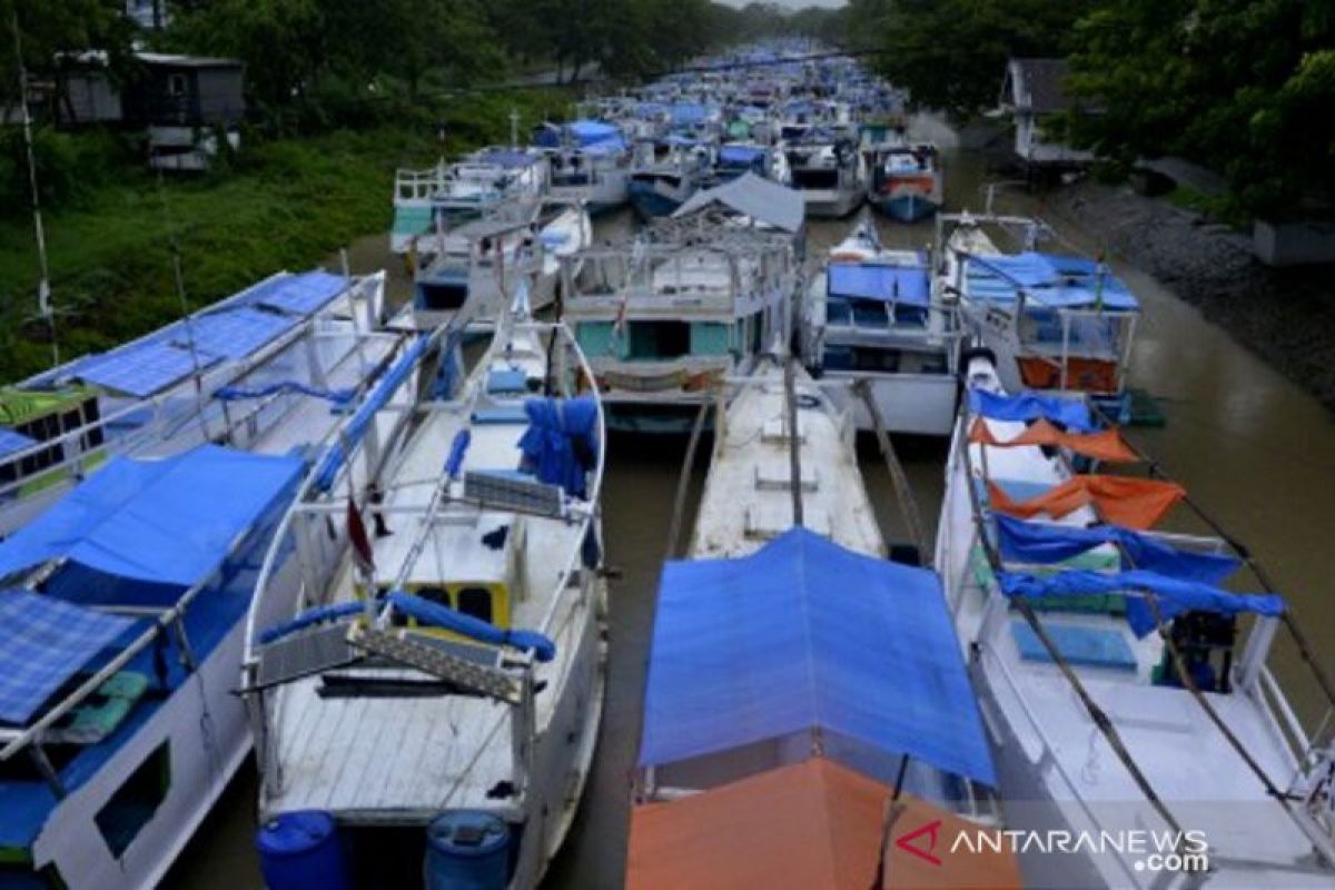 BMKG mengingatkan tinggi gelombang 2,5-hingga 6 meter di Selat Makassar