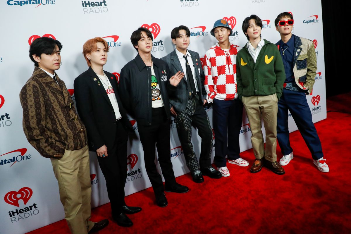 Tiga personel BTS kembali ke Korea, sisanya masih di AS