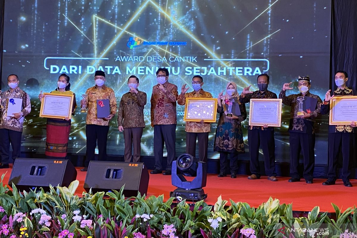 BPS beri penghargaan pada 10 Desa Cinta Statistik Terbaik 2021