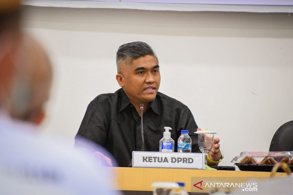 DPRD Gorontalo Utara mendorong pembayaran retribusi dengan QRIS