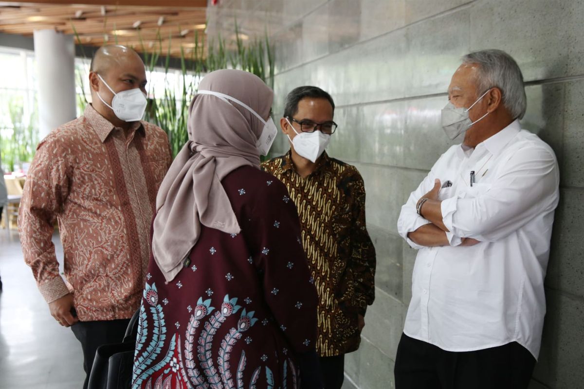 Bukaka garap penggantian jembatan Callender Hamilton di Pulau Jawa