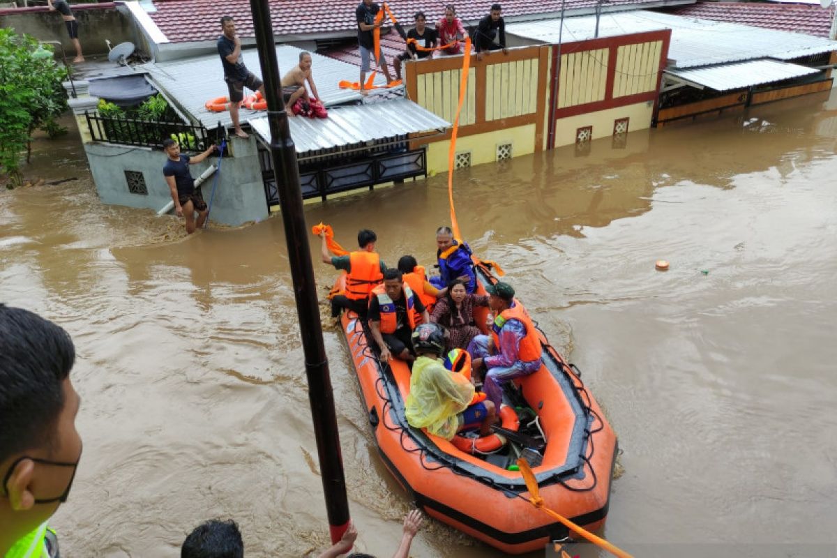 Banjir landa beberapa wilayah kecamatan di Pulau Lombok