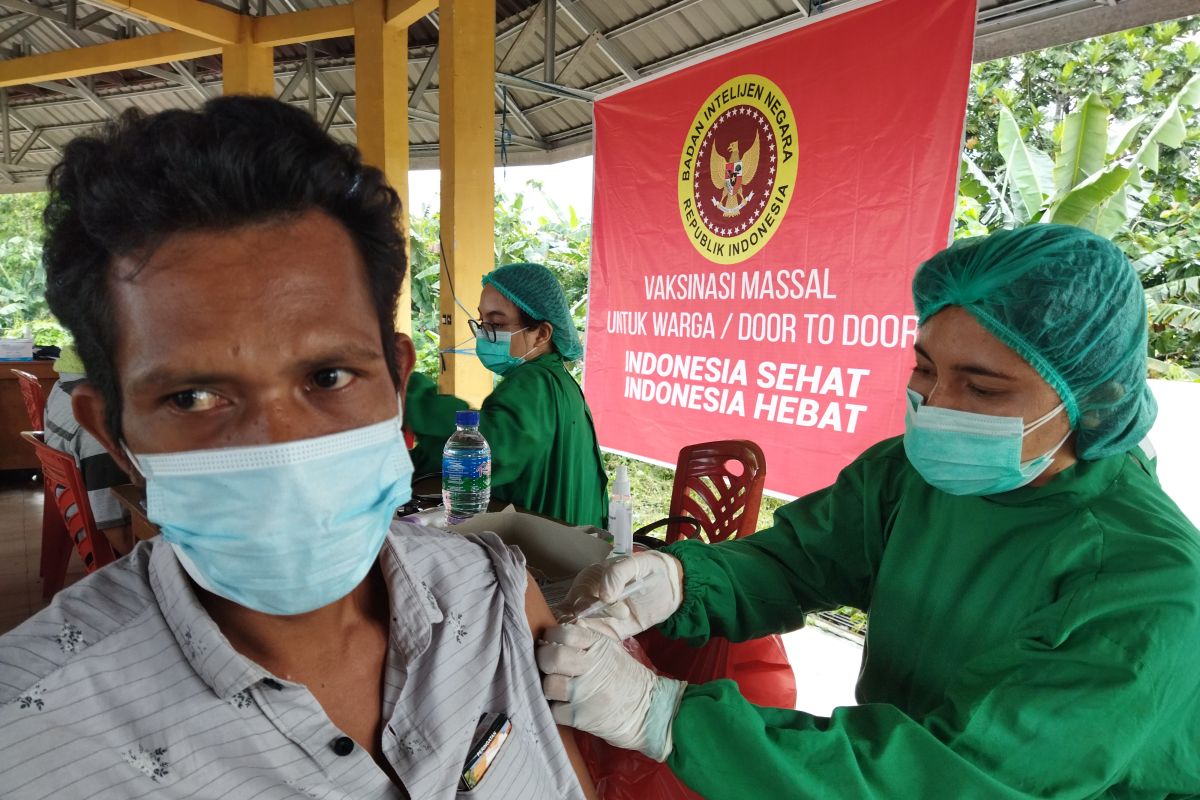 Pemkab Mabar - Binda NTT gelar vaksinasi COVID-19
