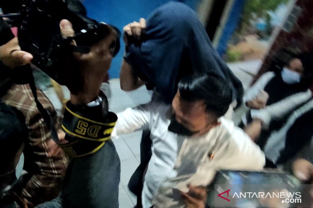 Polisi tahan dosen tersangka pelecehan seksual mahasiswi Unsri