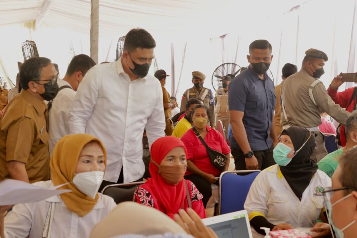 Pakar: Vaksinasi di  Medan lampaui PPKM level 2