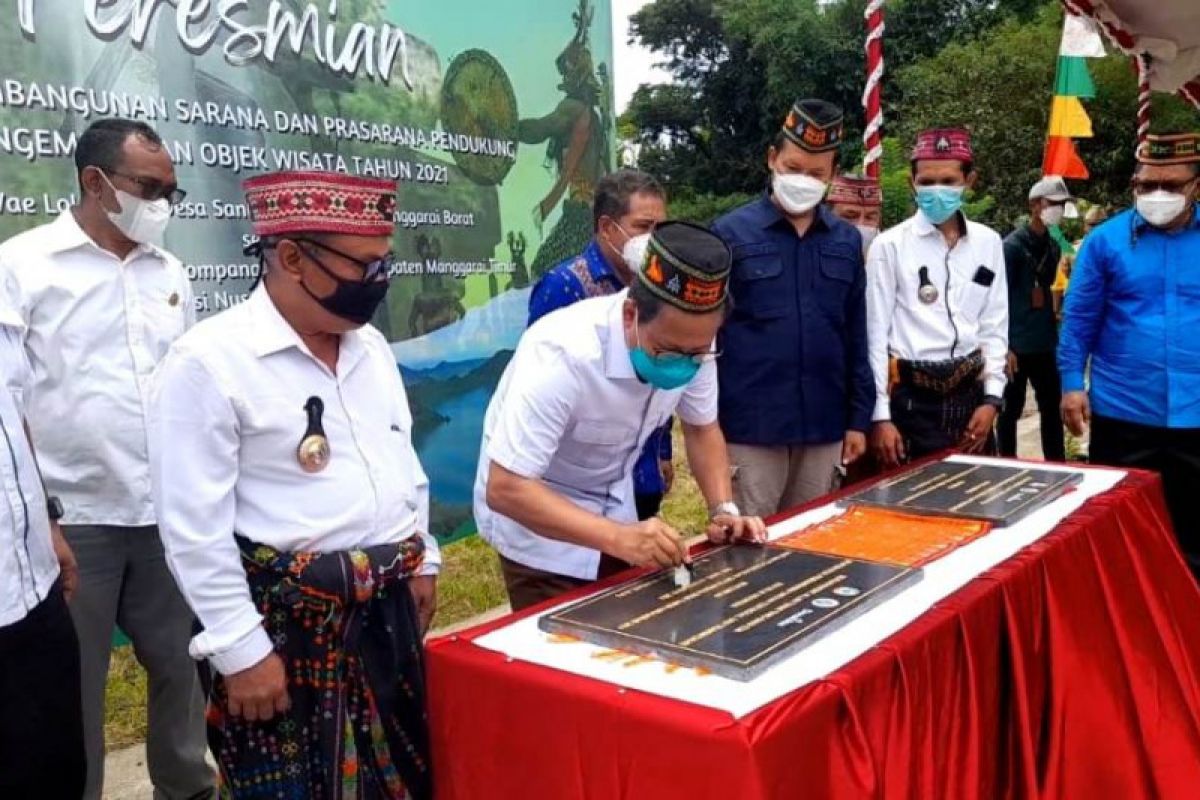 Mendes PDTT ingatkan calon kades di Manggarai Barat terapkan SDGs Desa