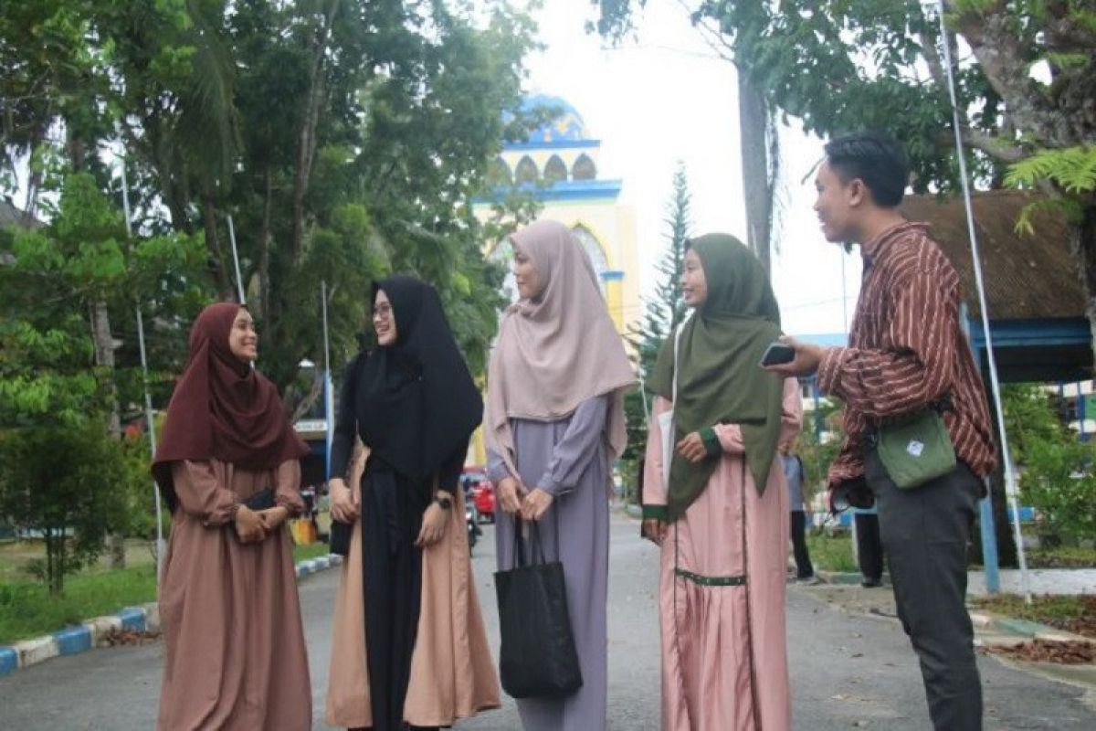 Ratusan mahasiswa IAIN Kendari dibantu beasiswa Pemkab Bombana