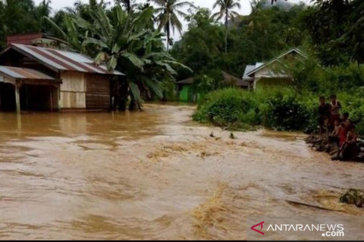 Tiga kecamatan Kabupaten Soppeng Sulsel dilanda banjir