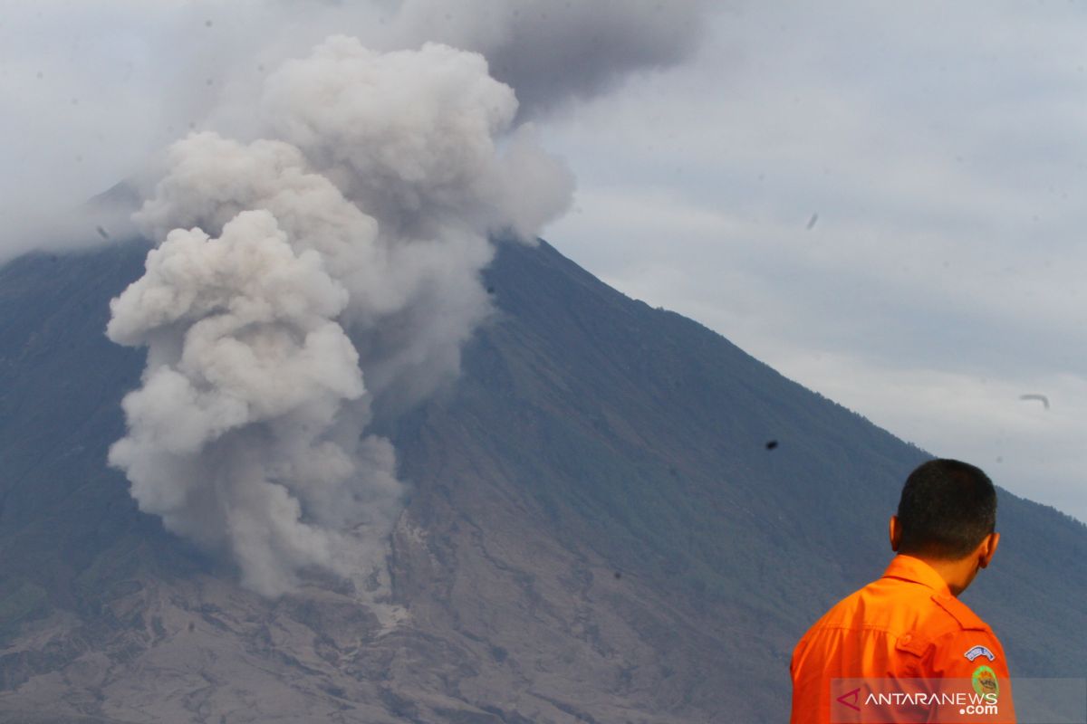 Sebanyak 34 orang meninggal, 22 warga dinyatakan hilang akibat bencana Semeru