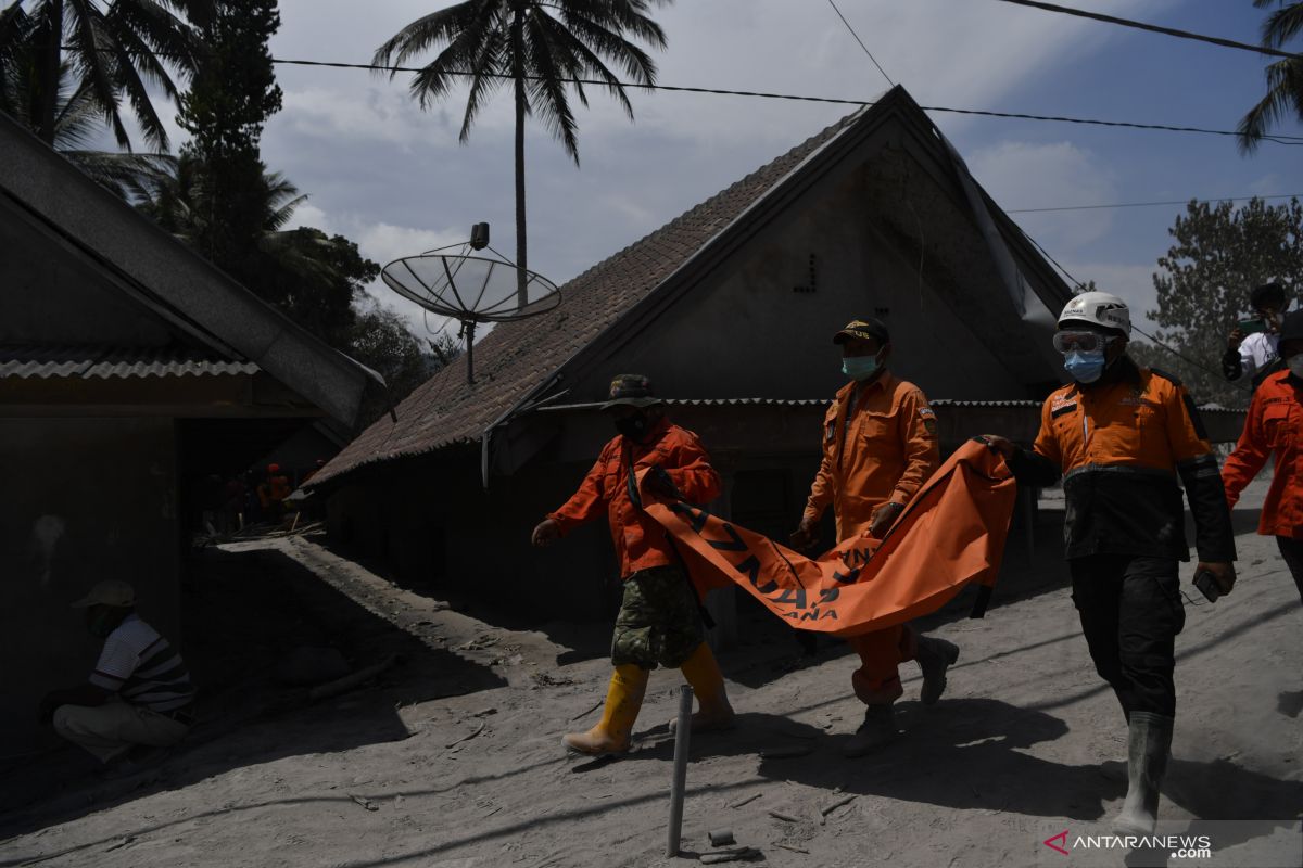 Jumlah korban meninggal akibat awan panas Gunung Semeru bertambah jadi 34 orang