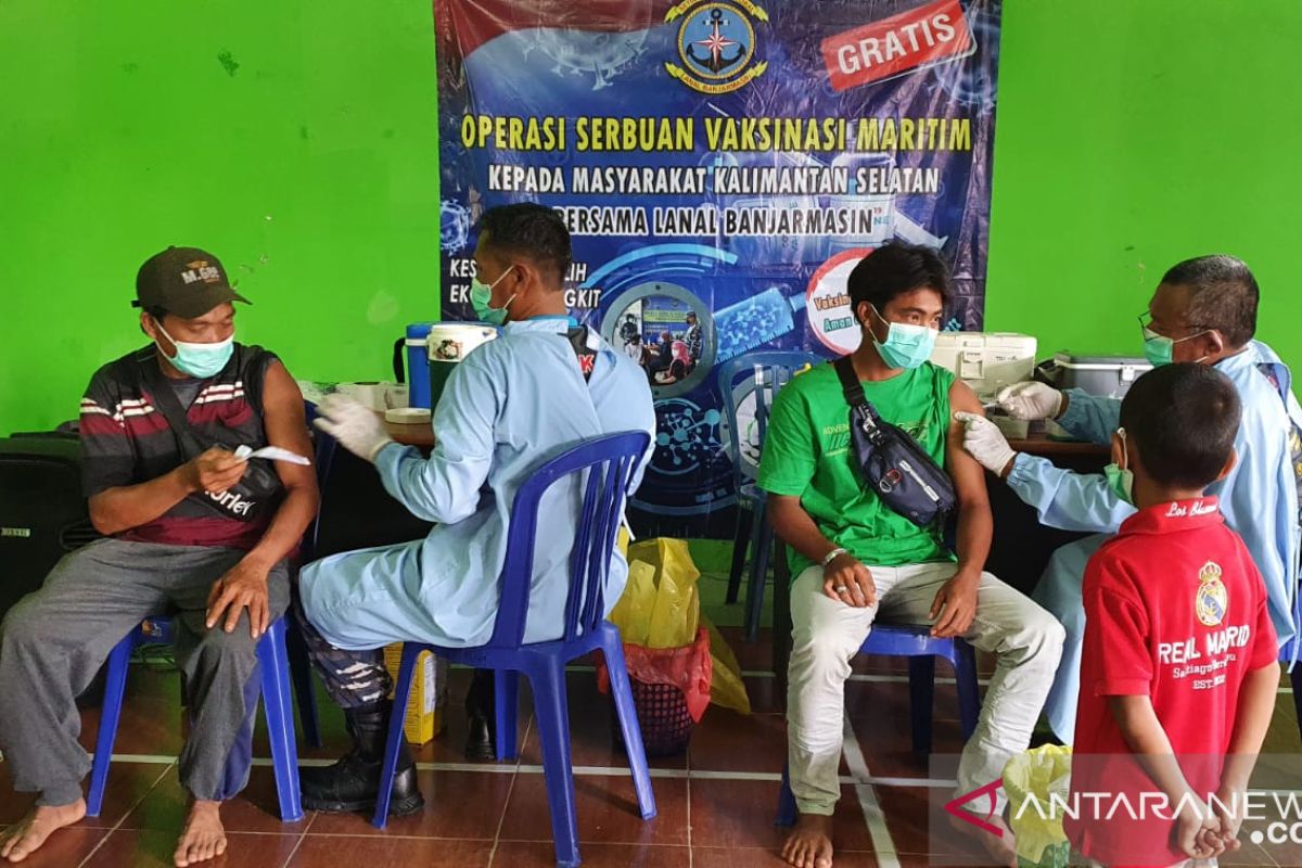 TNI AL vaksinasi 466 karyawan perkebunan kelapa sawit