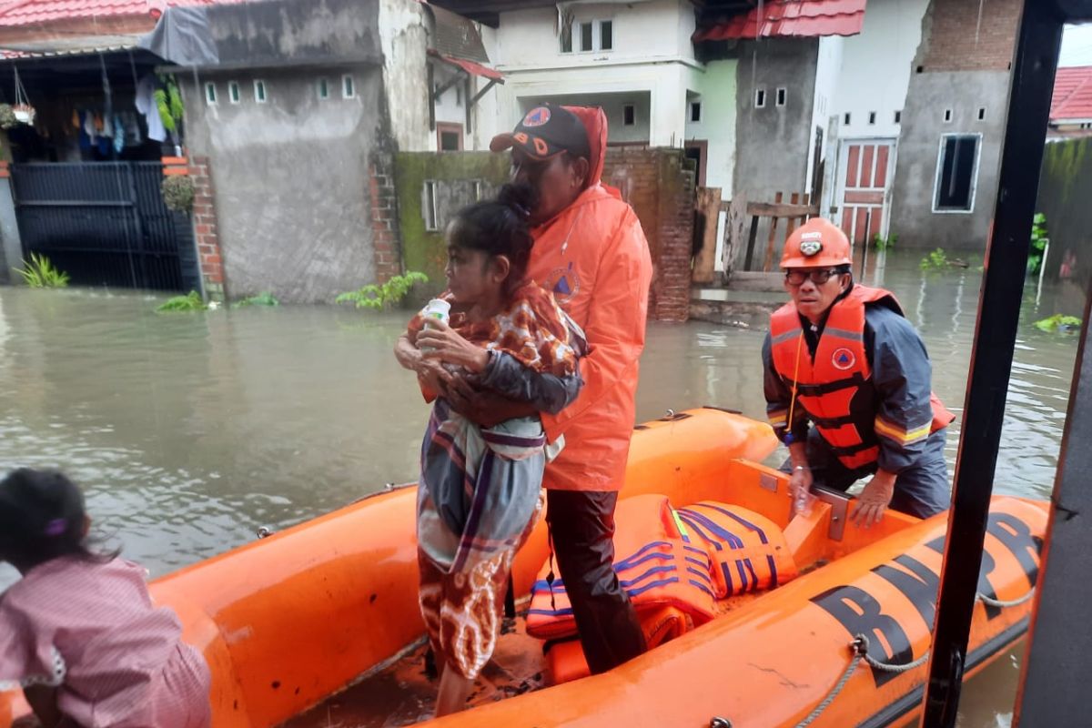 Plt Gubernur Sulsel : BPBD siaga evakuasi dan logistik korban banjir tersedia cukup