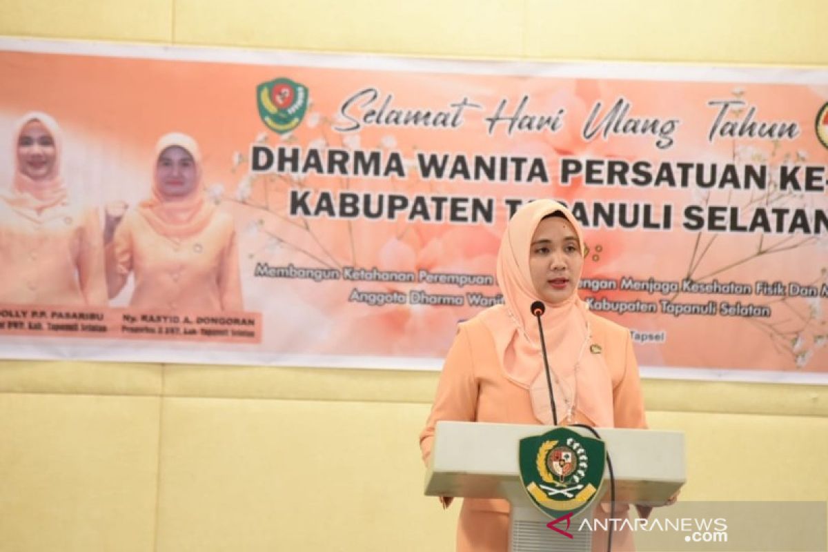 Di HUT ke 22, ini pesan Ny Bupati Tapsel buat Dharma Wanita Persatuan