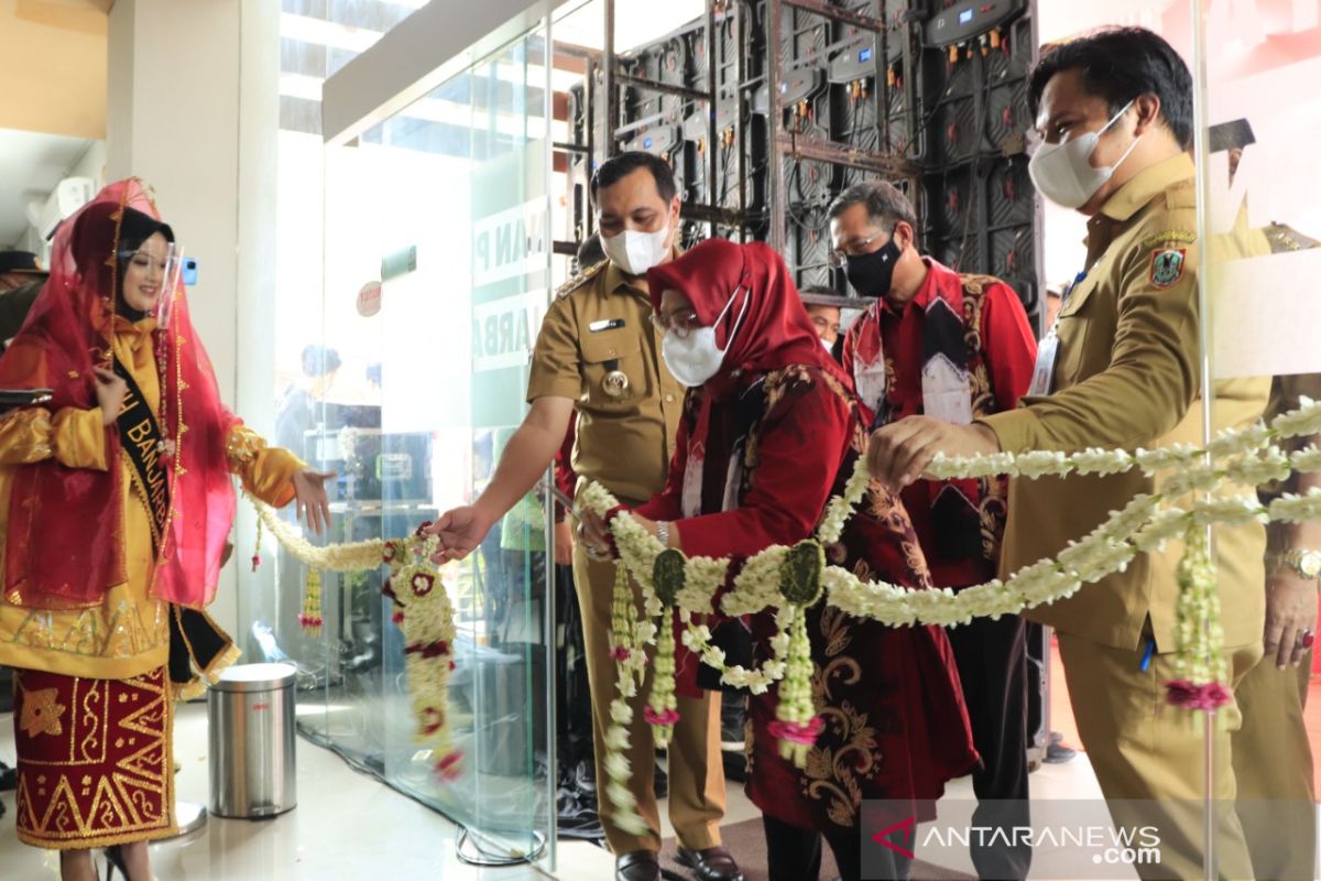 Banjarbaru's Public Service Mall inaugurated by Ministry