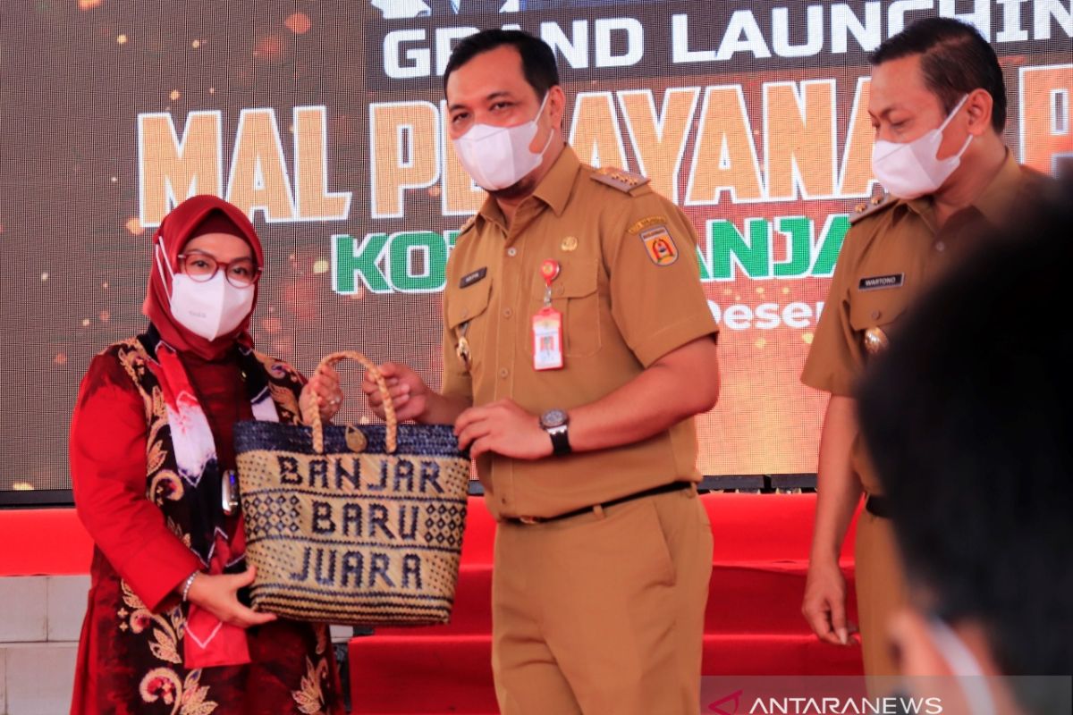 Diah Natalisa terkesan MPP Pemkot Banjarbaru