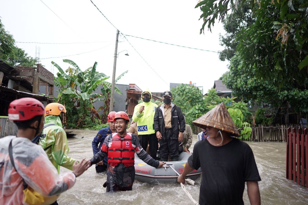 Tim gabungan Gowa evakuasi korban banjir