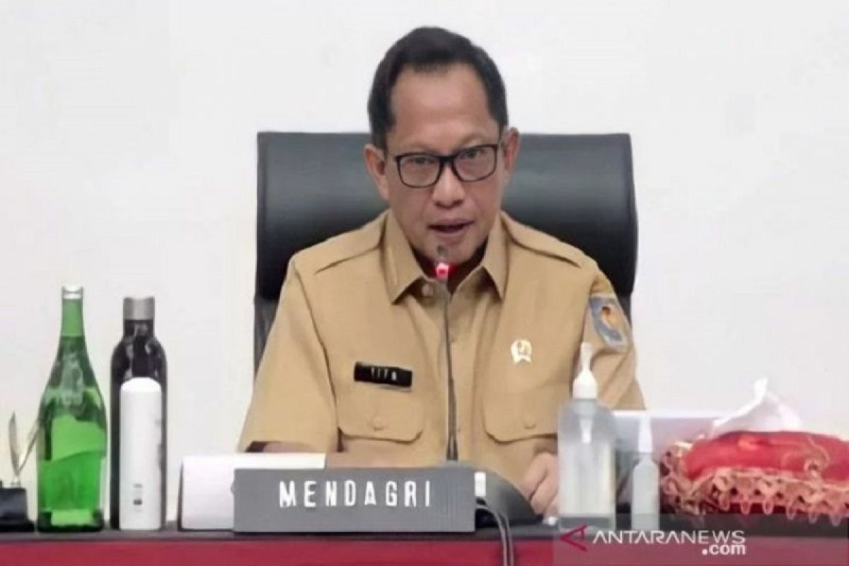 Mendagri perpanjang penyesuaian PPKM Jawa-Bali antisipasi Omicron