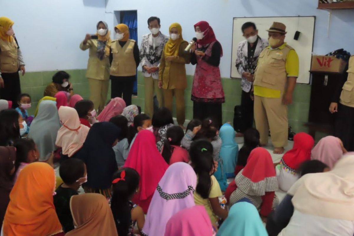 Guru-guru TK berikan pemulihan dari trauma anak korban banjir