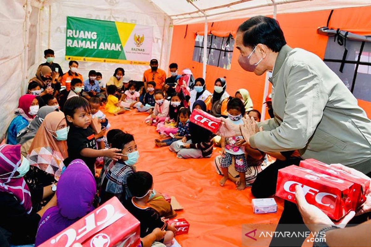 Pengungsi akibat guguran awan panas gunung Semeru meningkat jadi 3.657 orang