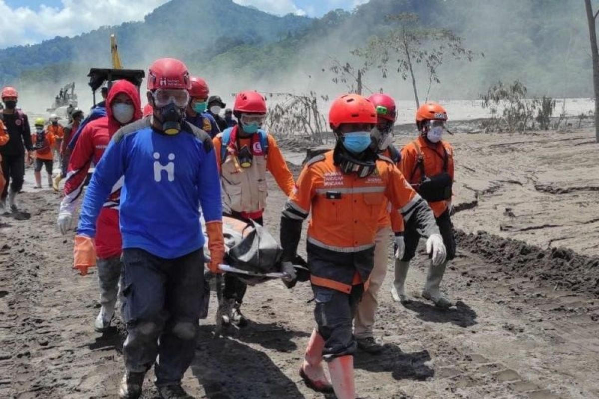Human Initiative terjunkan personel tambahan bantu korban Semeru