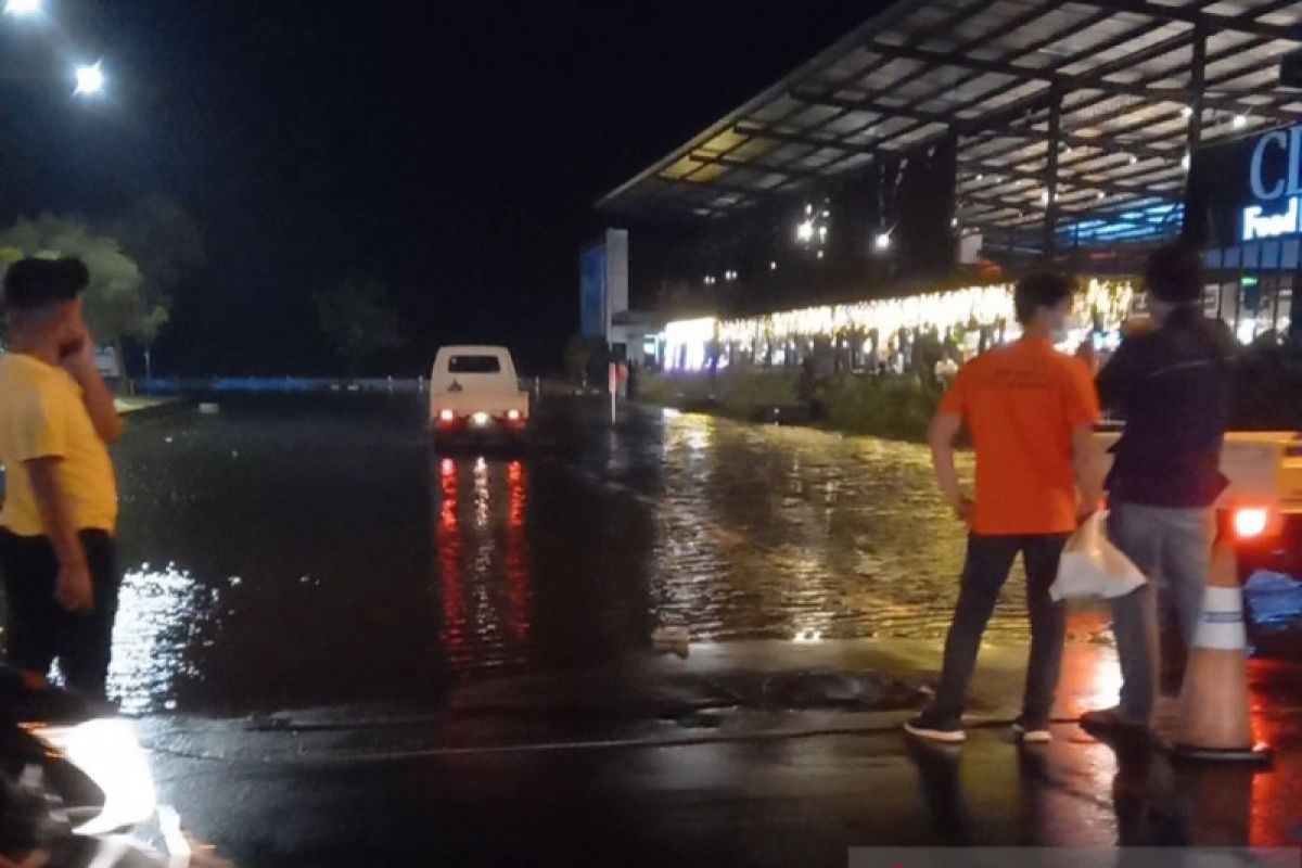 BMKG peringatkan gelombang tinggi di Manado tiga hari kedepan
