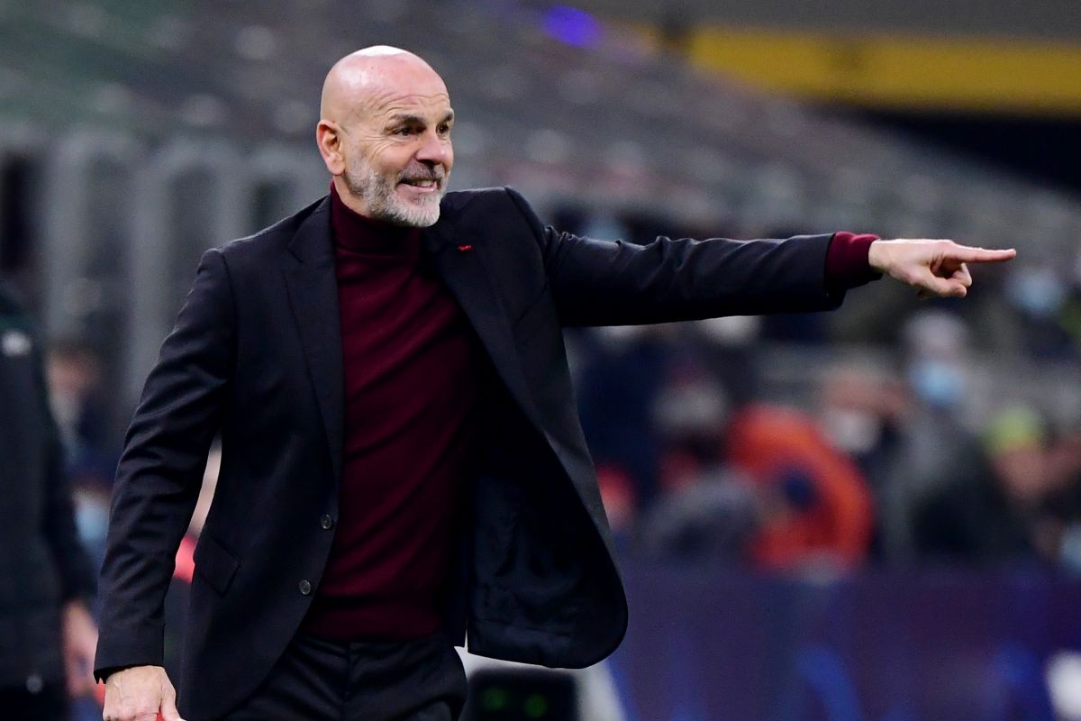 Pelatih AC Milan Stefano Pioli puji kinerja Jose Mourinho di AS Roma