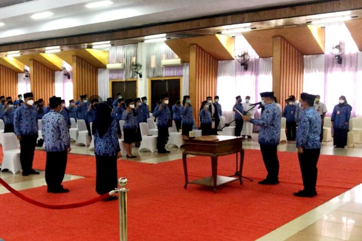 Usai ambil sumpah dan janji, PNS diminta kesampingkan pengajuan mutasi