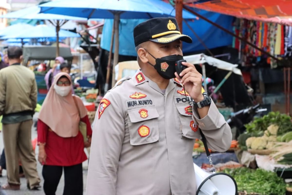 Kapolres Tebing Tinggi minta warga ikut vaksinasi COVID-19