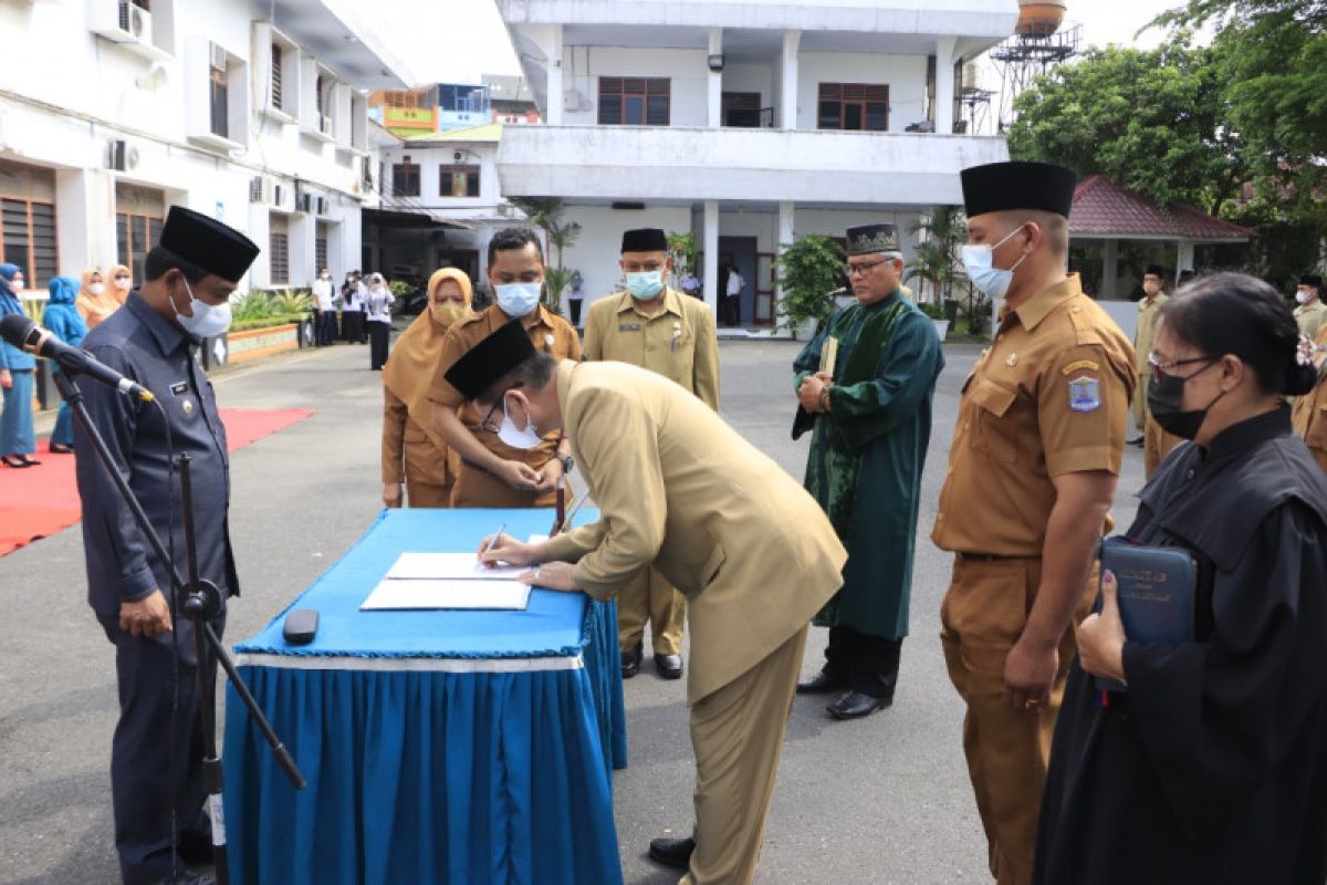 Wali Kota Binjai lantik 52 pejabat, berikut nama mereka