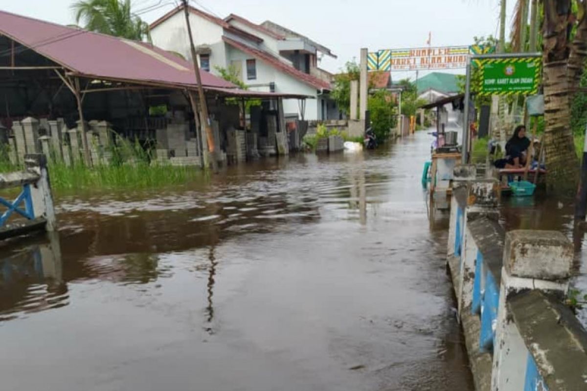 BMKG Supadio Pontianak prakirakan banjir rob hingga 15 Desember