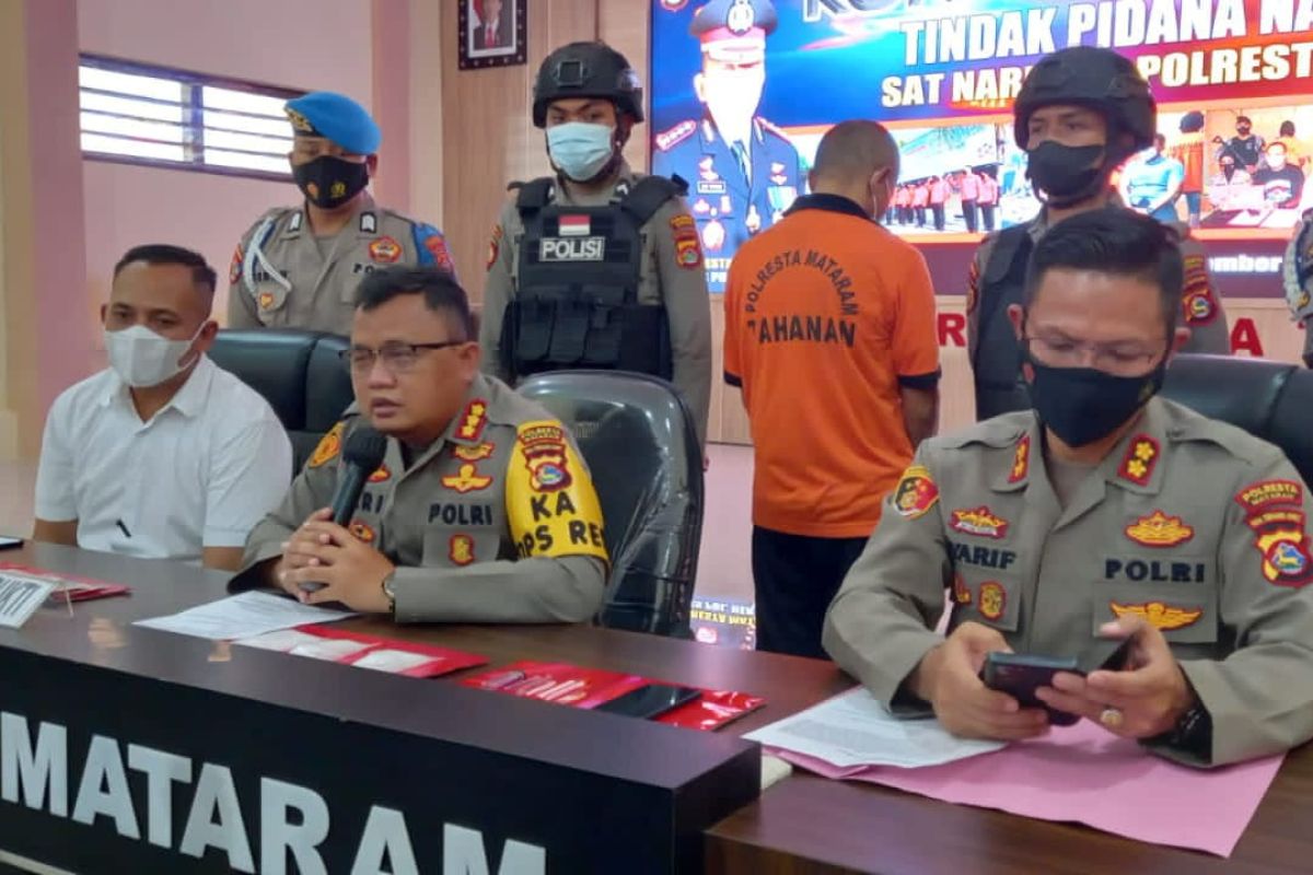 Gara-gara berkelahi dengan calon pembeli, pengedar sabu di Mataram ditangkap