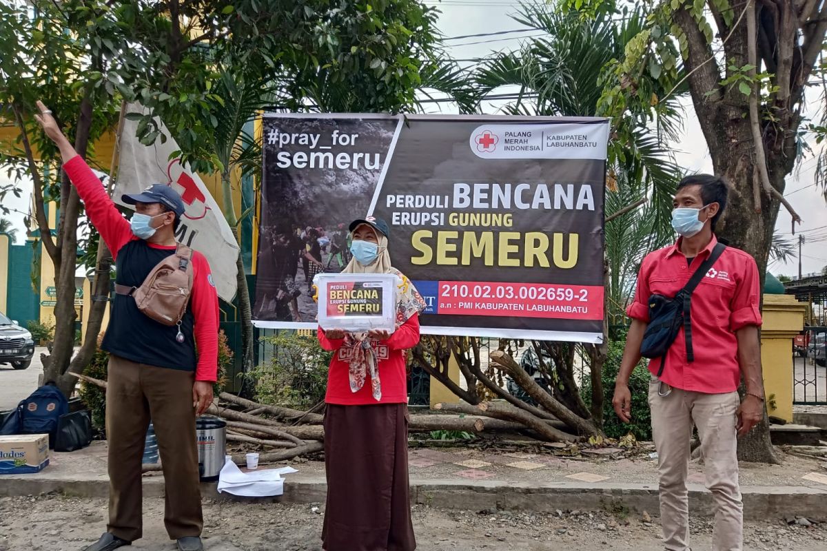 PMI Labuhanbatu peduli bencana Gunung Semeru