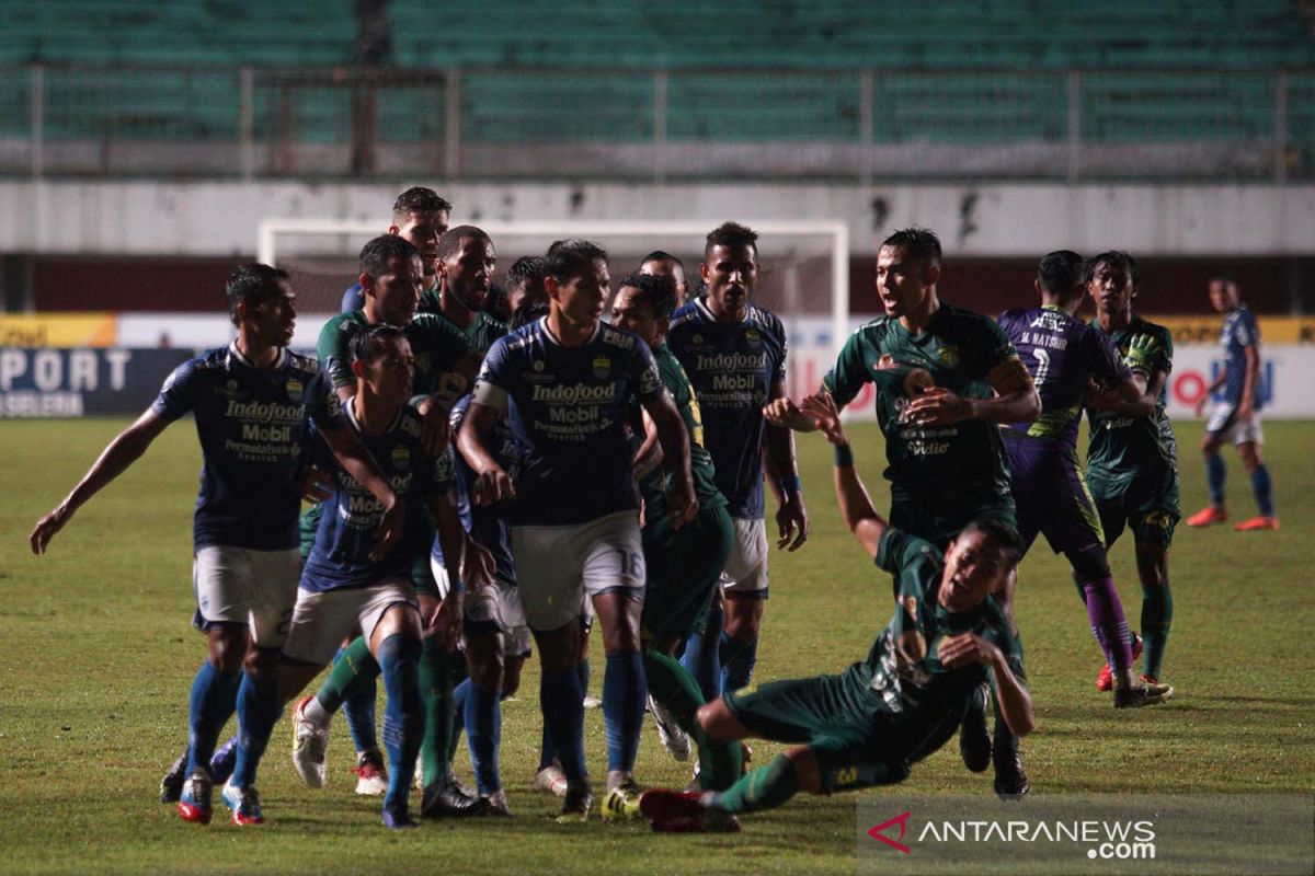 Liga 1 Indonesia - Persib ditumbangkan Persebaya tiga gol tanpa balas