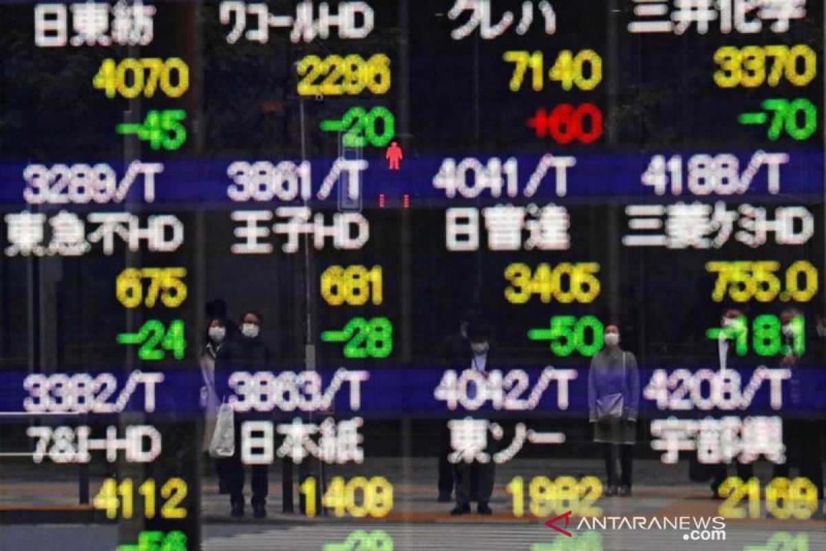 Saham Jepang ditutup lebih rendah, indeks Nikkei jatuh 0,90 persen