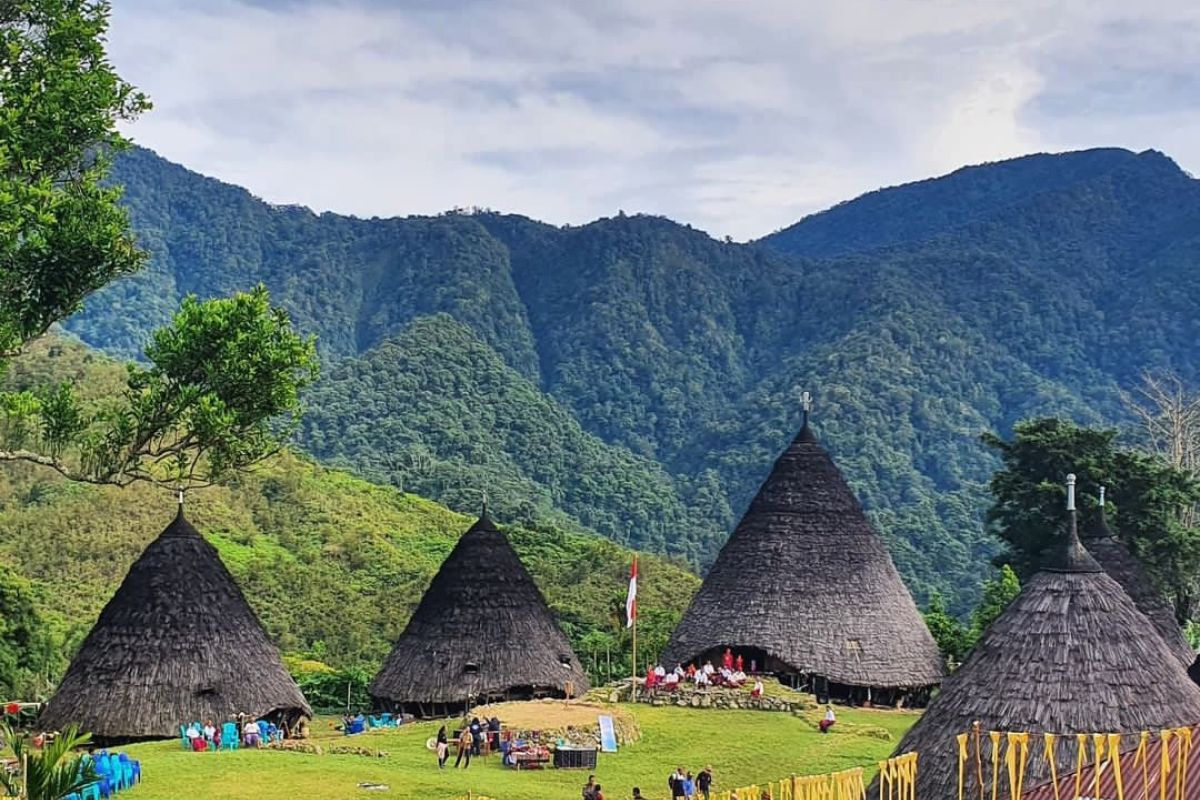 Badan Otorita minta warga Wae Rebo pertahankan keaslian desa