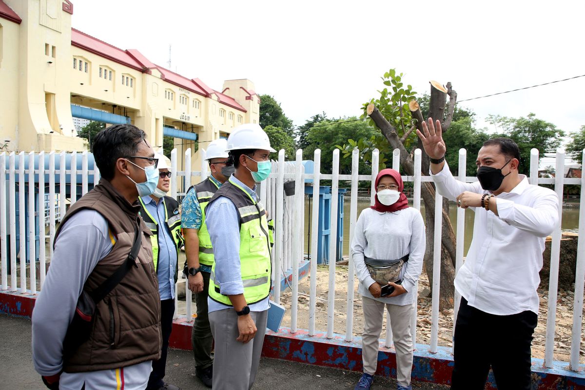 Wali Kota Eri minta ada intake di sekitar pintu air Jagir Surabaya