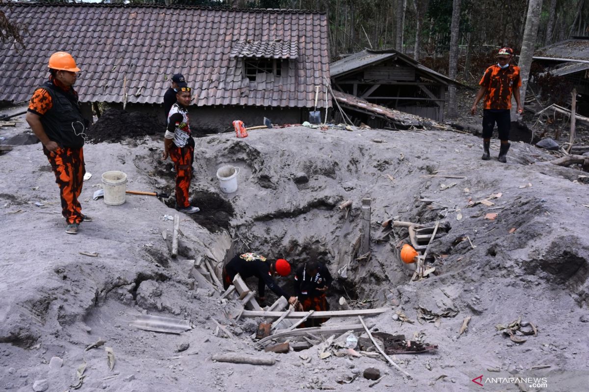 45 orang ditemukan meninggal akibat APG Gunung Semeru pada pencarian hari ketujuh