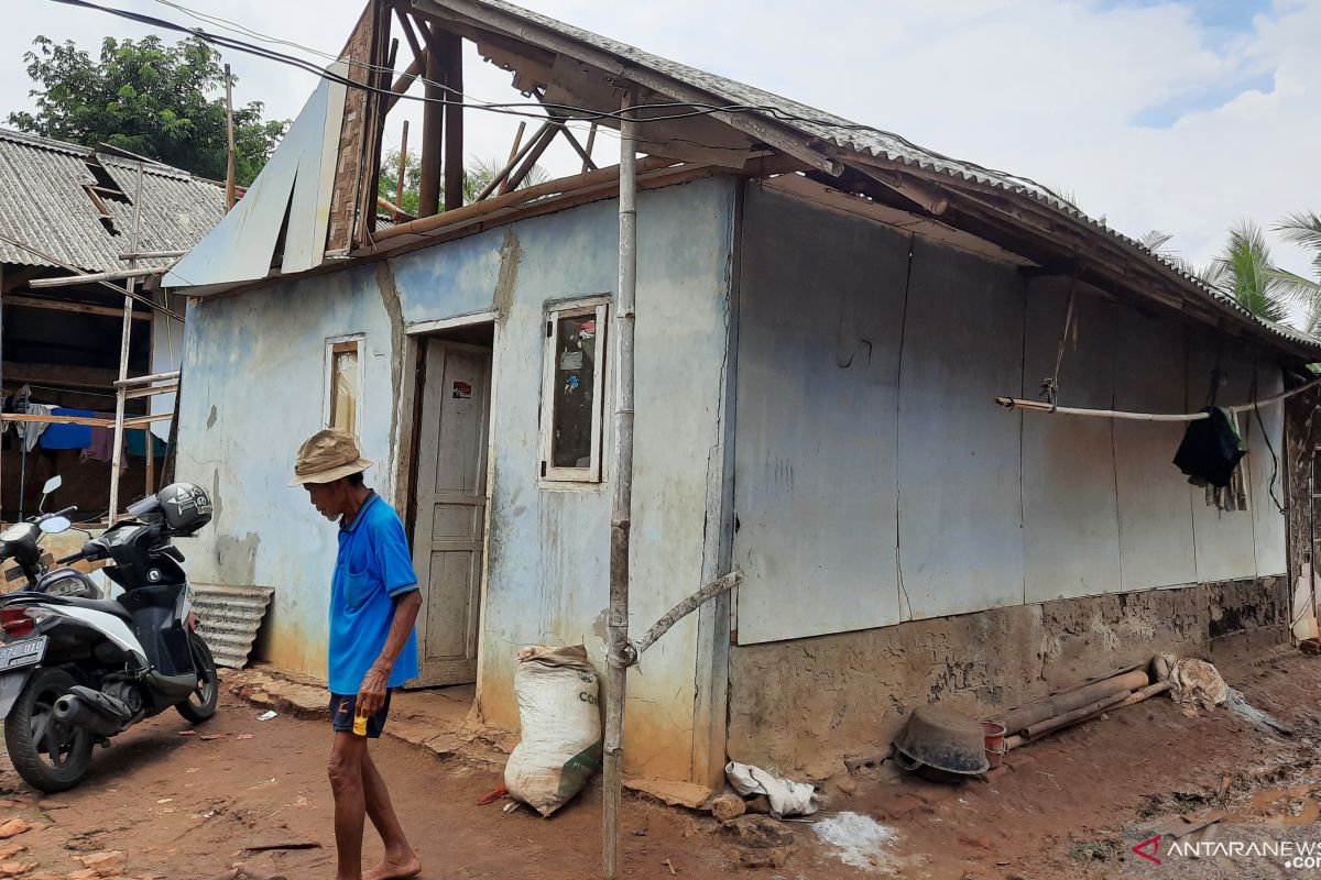 Pemkab Tangerang persiapkan pemulihan rumah korban angin kencang