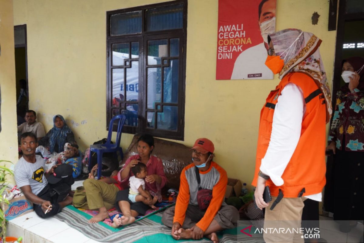 Government seeks suitable relocation places for Mount Semeru victims