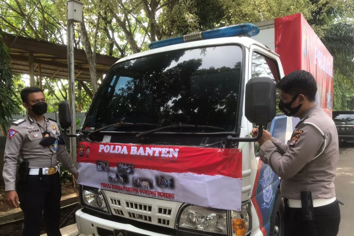 Polda Banten doa bersama dan kirim bantuan untuk korban bencana Semeru