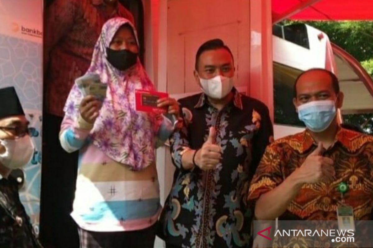 Bank Banten mulai salurkan Jamsosratu dari Pemprov Banten