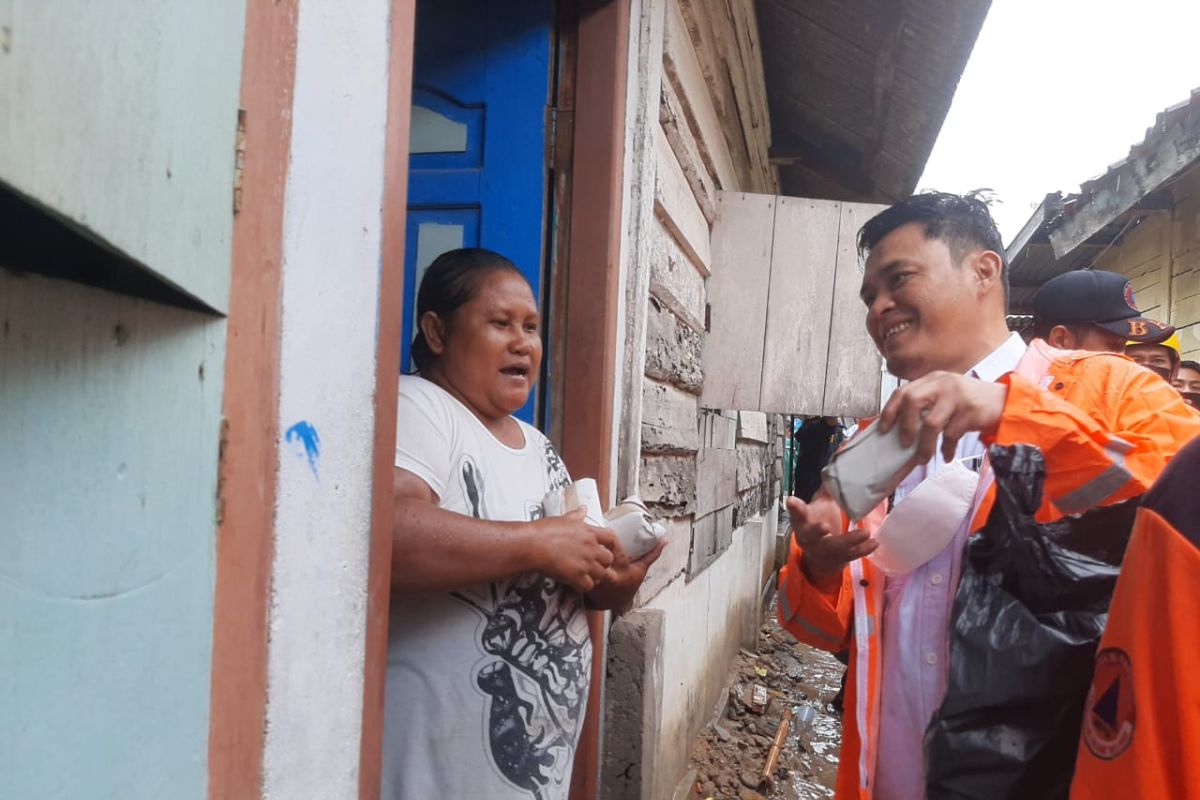 Wabup Babar: PT Timah paling banyak bantu korban banjir rob