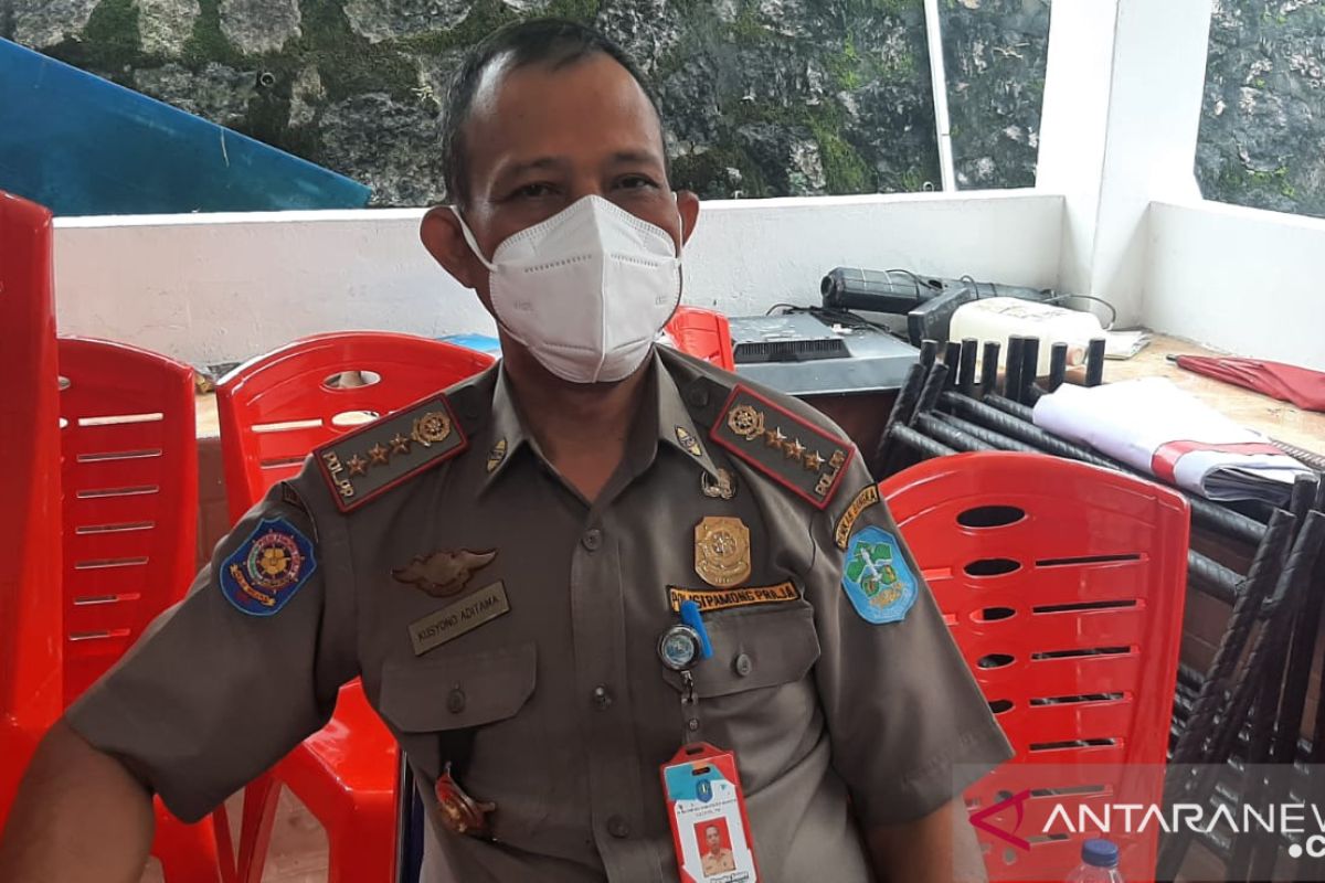 Satpol PP Kabupaten Bangka hentikan aktivitas ratusan tambang ilegal