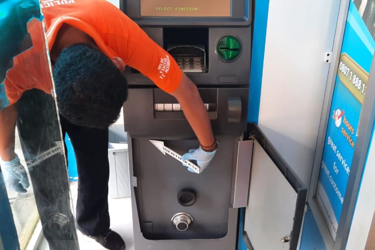 Polisi selidiki kasus pembobolan ATM, pelaku diduga dua orang
