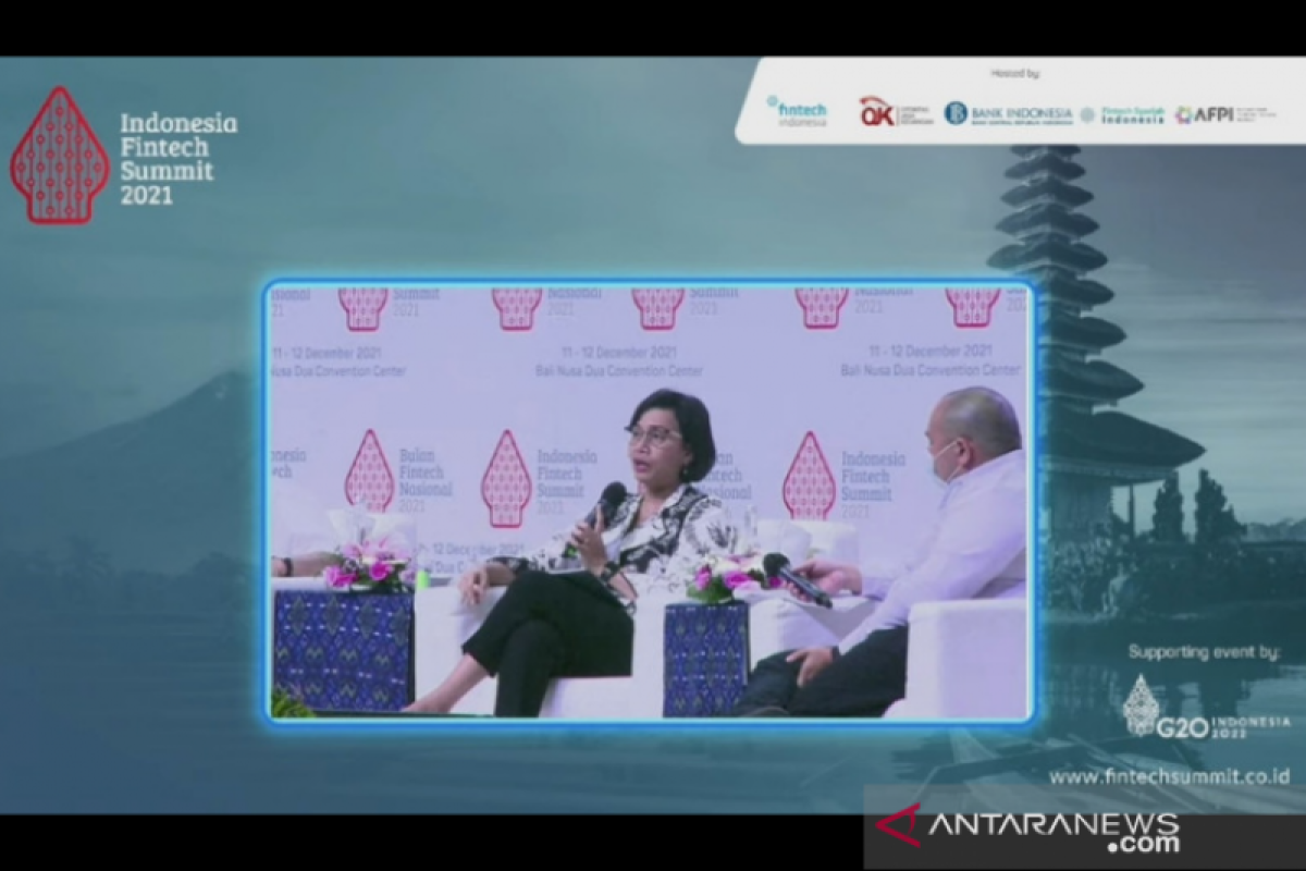 Sri Mulyani ingatkan konsekuensi dan risiko negatif fintech