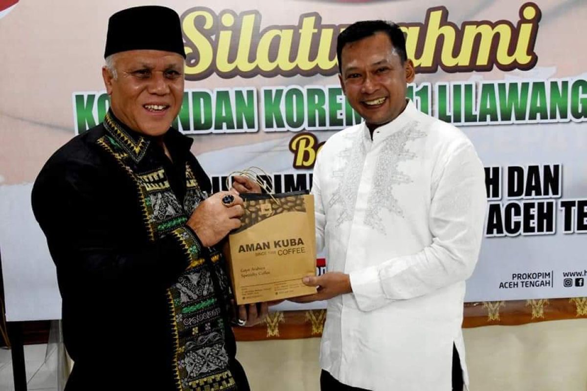 Bupati Shabela kenalkan kopi Gayo ke Danrem Bayu Permana