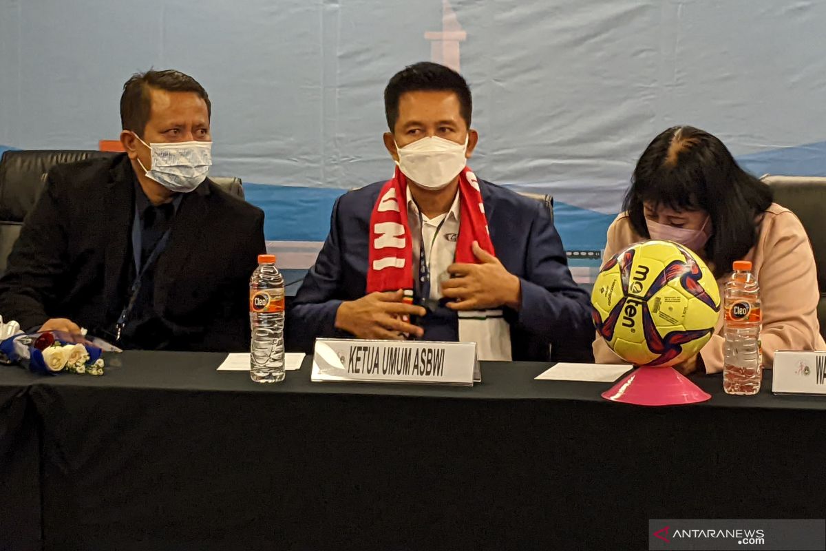 Nadalsyah  jabat  Ketua Umum Asosiasi Sepak Bola Wanita Indonesia