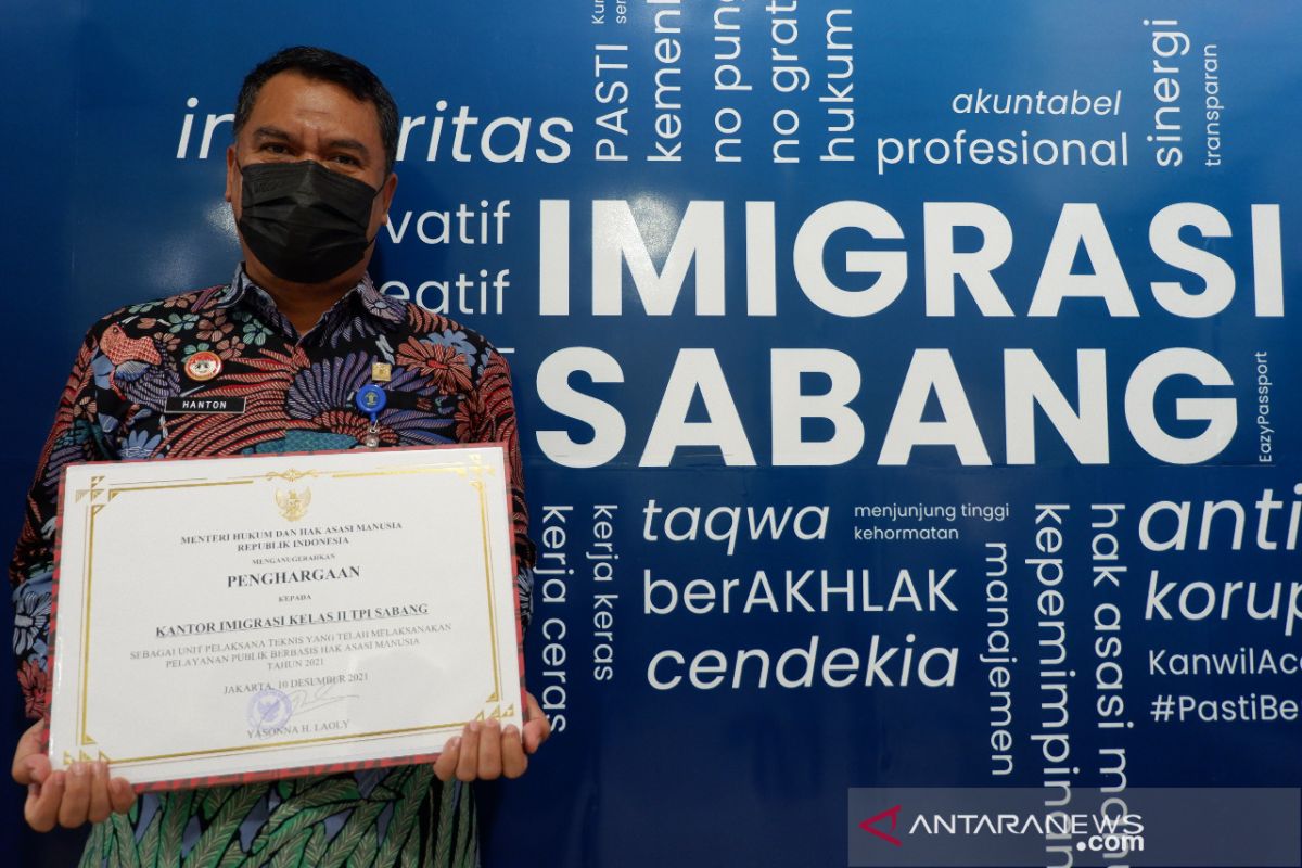 Imigrasi Sabang raih penghargaan pelayanan publik berbasis HAM